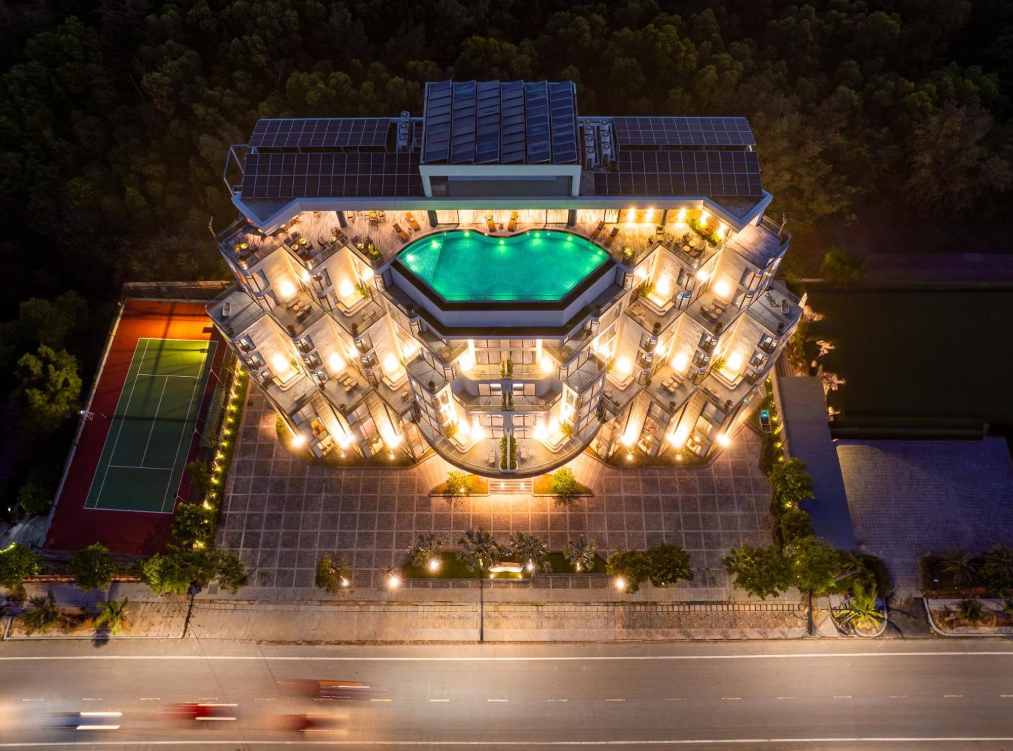 Poseido Hotel Quang Binh Донгхой Экстерьер фото