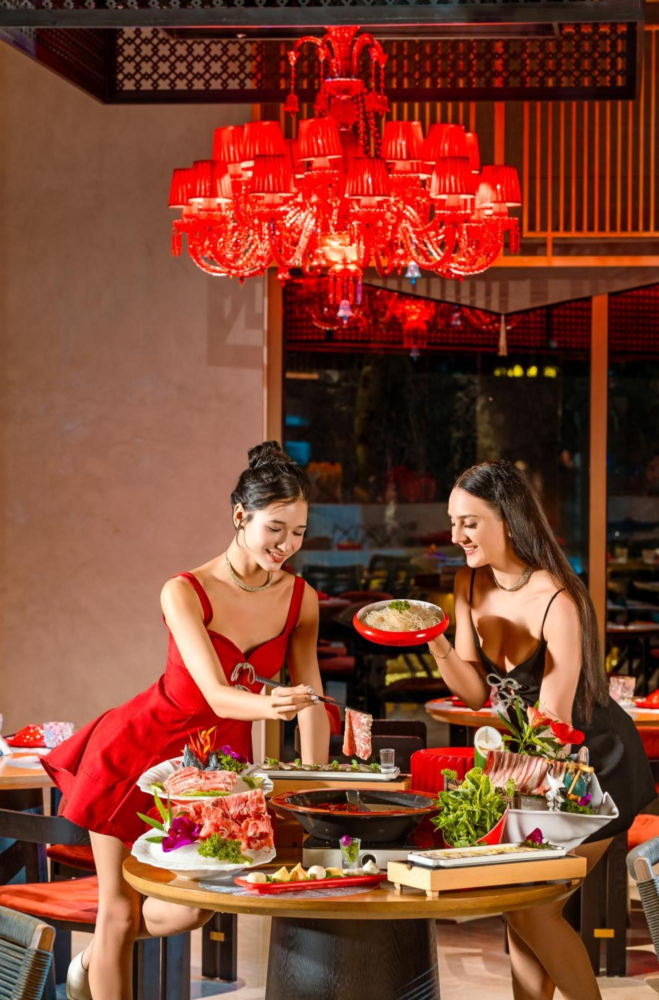 Poseido Hotel Quang Binh Донгхой Экстерьер фото